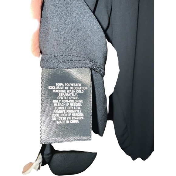 Mossimo Blouse Top Women SZ L Black Long Sleeve Keyhole Neck Pullover Polyester - Picture 4 of 5